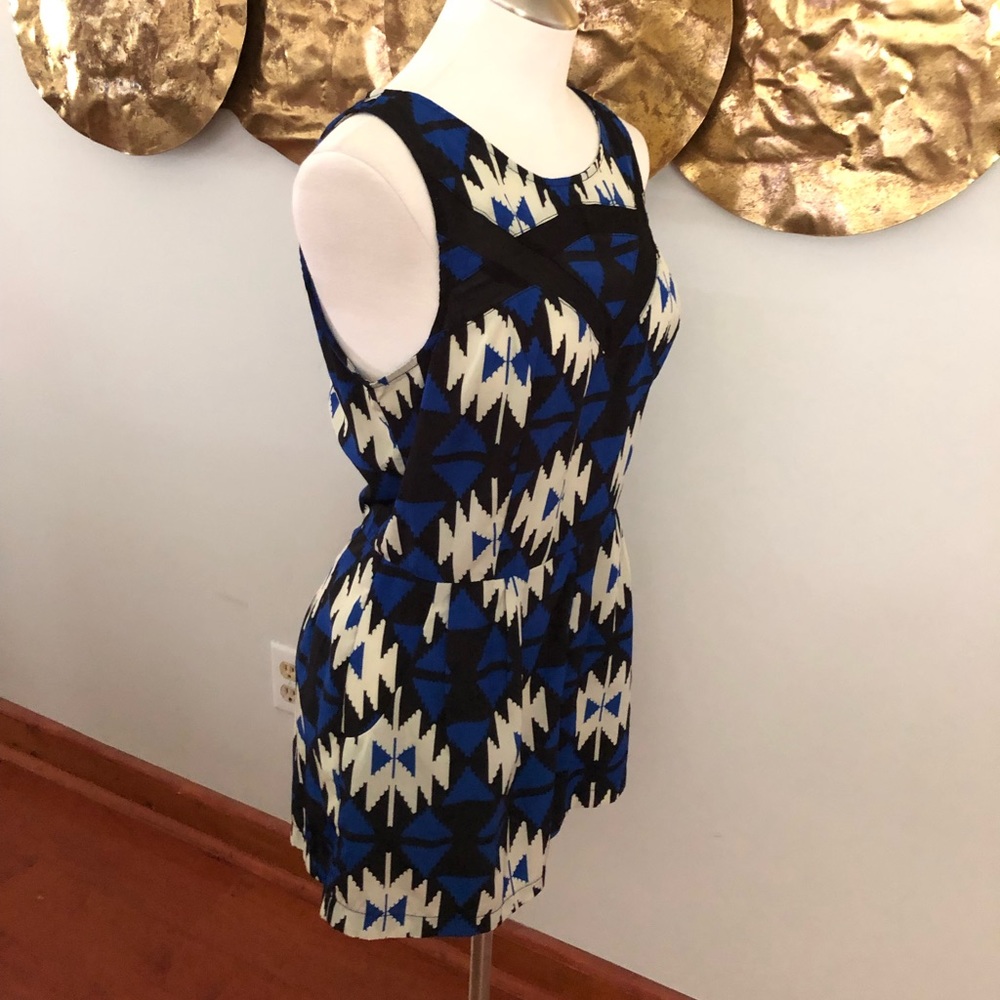 Geometric pattern romper - Picture 2 of 5